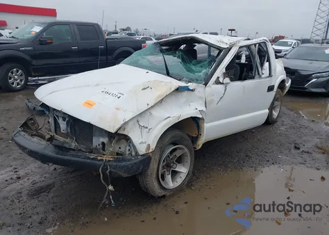 2000 Chevrolet S-10 Ls from USA, damaged, VIN 1GCCS19W5Y8184918